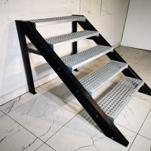 Schody C-system Wolnostojące -stopnie ocynkowane